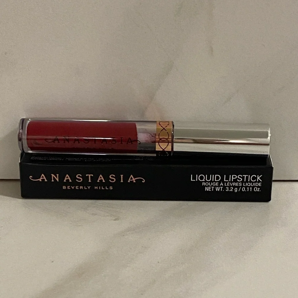 Anastasia Beverly Hill liquid lipstick